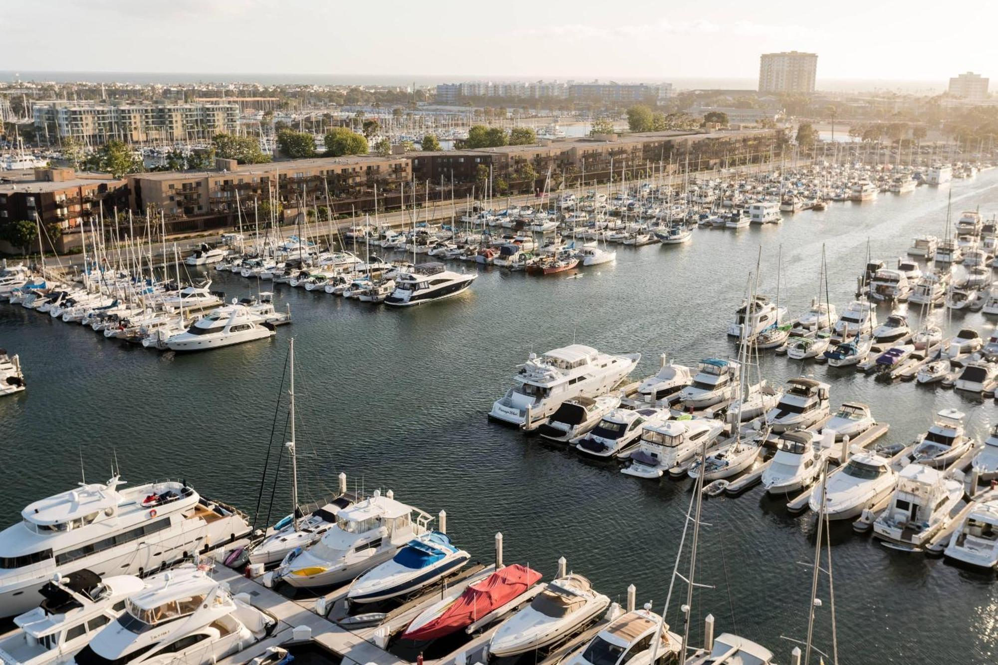 The Ritz-Carlton, Marina Del Rey Hotel Los Angeles Exterior photo