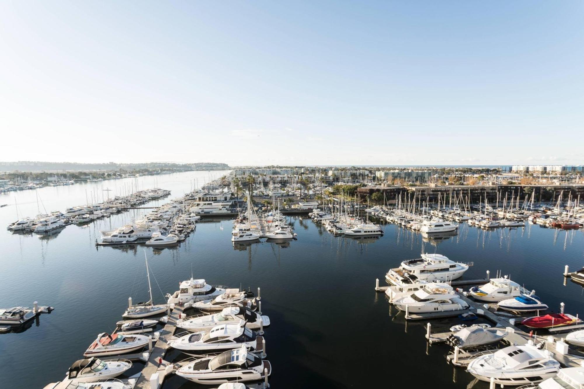 The Ritz-Carlton, Marina Del Rey Hotel Los Angeles Exterior photo