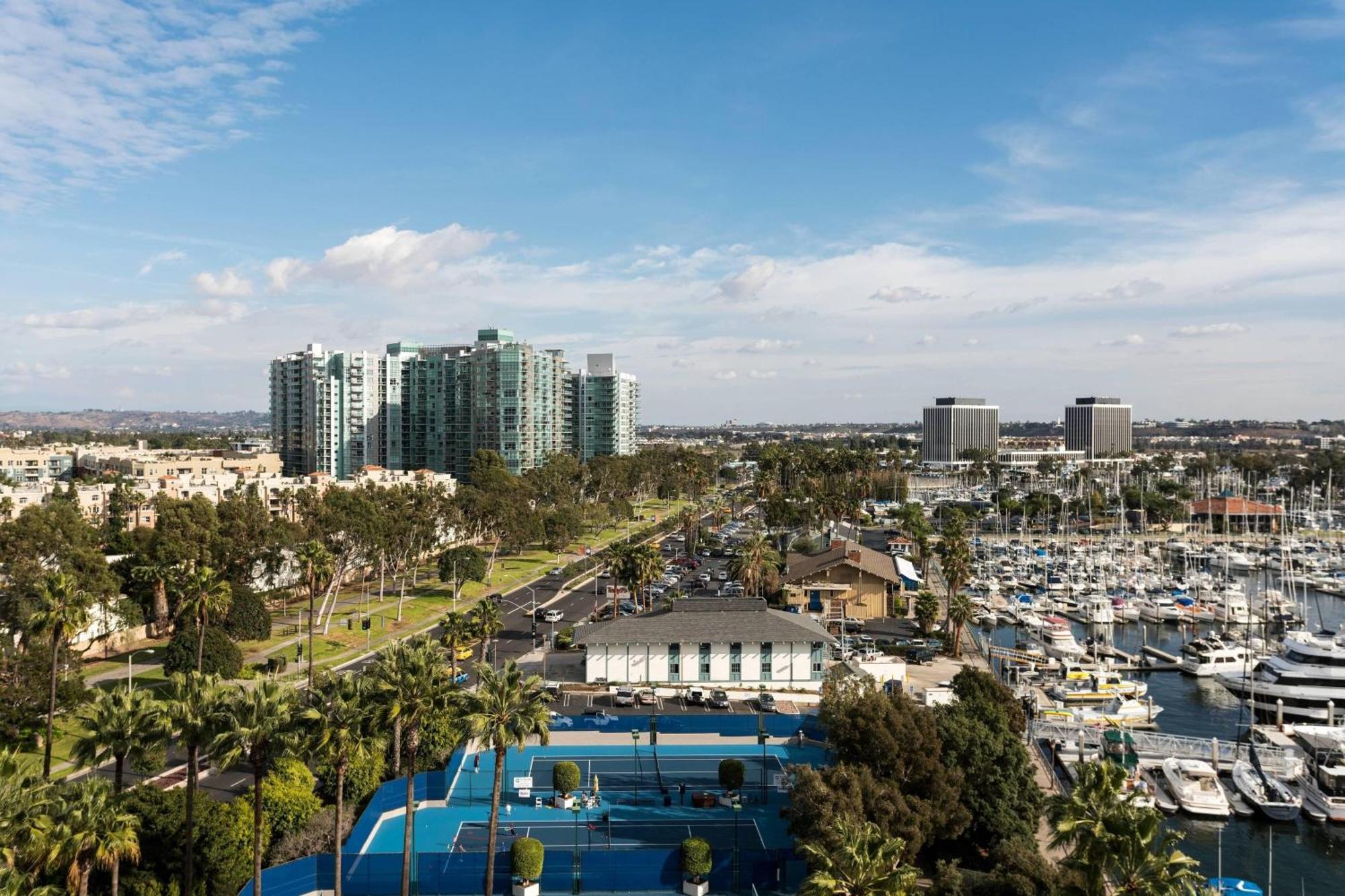 The Ritz-Carlton, Marina Del Rey Hotel Los Angeles Exterior photo